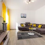 Awesome In With House Sea View Apartamento *