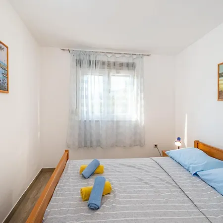 Awesome In With House Sea View شقة *