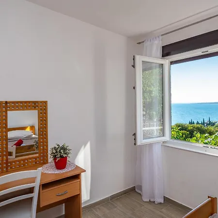 شقة Awesome In With House Sea View روفانجسكا