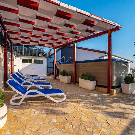 Διαμέρισμα Cozy In With Wifi *