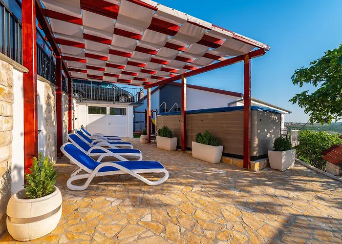 Διαμέρισμα Cozy In With Wifi *